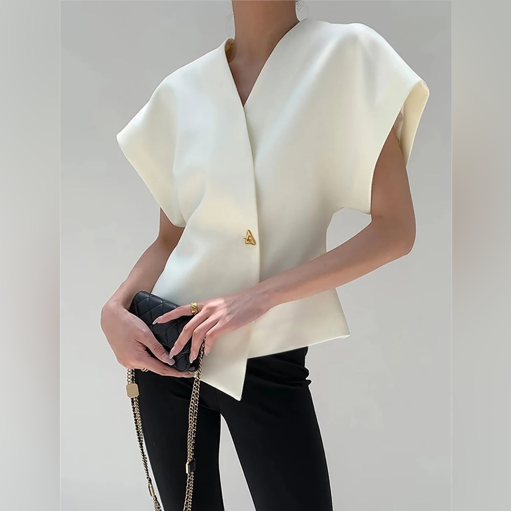 261 Trendy V-Neck Button Down Blouse